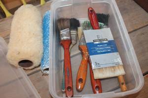 lot 5607 image: New Paint Brush and More