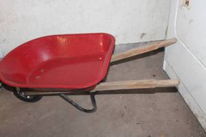 lot 5626 image: Childs Metal Wheelbarrow