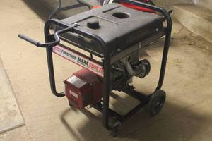 lot 5630 image: Coleman Power Mate Generator untested