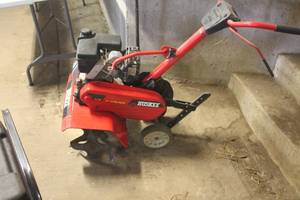 lot 5631 image: Huskee 24 Tiller untested