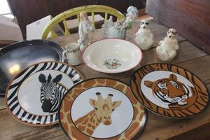 lot 5645 image: Vintage Serving Bowl and More