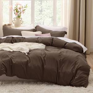 lot 9522 image: Bedsure Prewashed Oversized King Duvet Cover, Cotton-Like Set, Brown