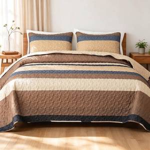 lot 11314 image: Whale Flotilla Reversible Camel Print Quilt Set King Size 2 Pillow Shams