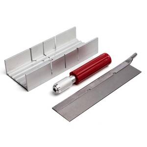lot 12196 image: SMB Precision Metal Mitre Box With Razor Saw 45° 90°, 4 Count