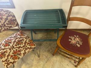 lot 7 image: 2 chairs and folding wooden table with tray