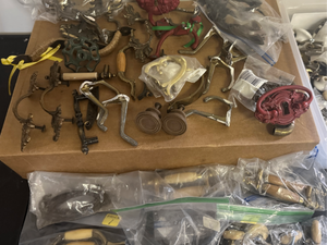 lot 10 image: Large lot of cabinet knobs-50 plus