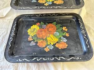 lot 42 image: 3 metal TV trays-no stands