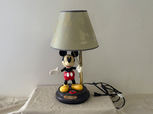 lot 48 image: Mickey Mouse Talking Lamp