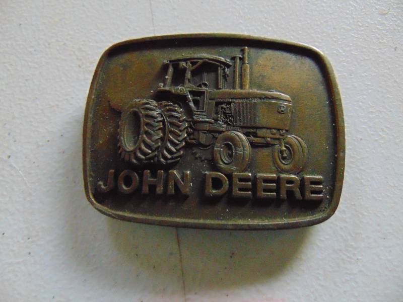 lot 3152 image: John Deere Belt Buckle