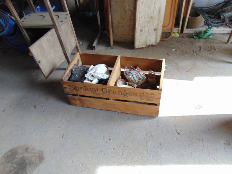 lot 3163 image: Wooden Crate with Contents - Sunkist