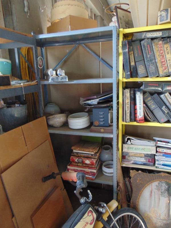 lot 3166 image: Contents of Metal Shelving unit - light globes and more