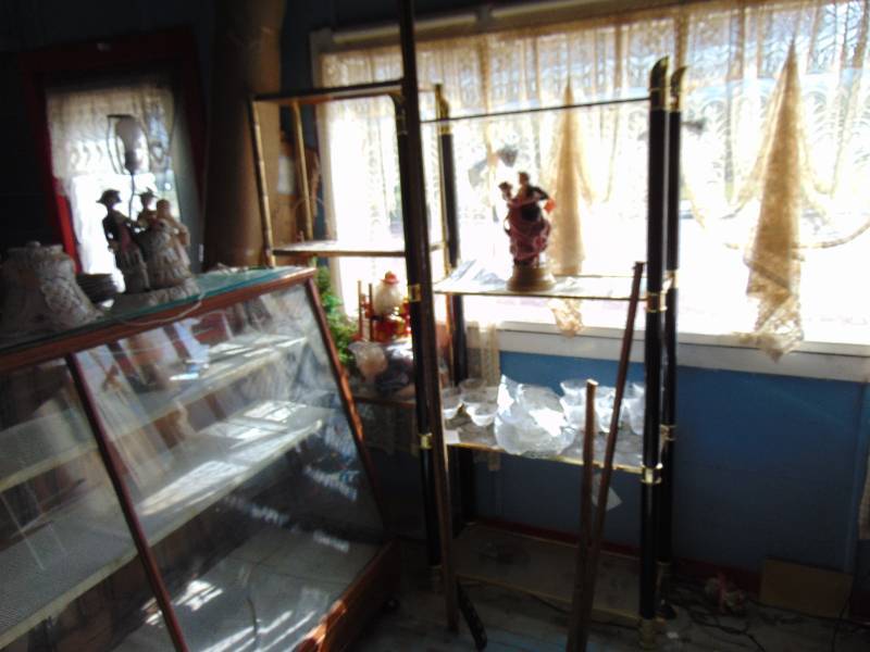 lot 3179 image: Pair of Metal shelving units with Glass Shelves - Contents as well