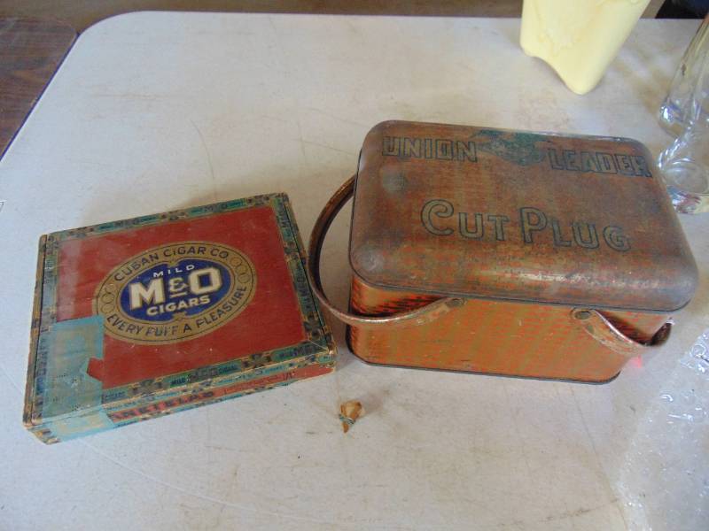lot 3122 image: Cigar Box and Tobacco Tin