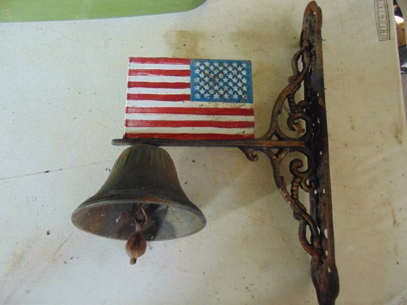 lot 3116 image: Cast Bell and Hangar