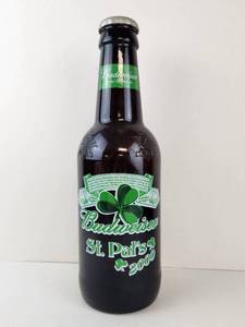 lot 116 image: Vintage Glass Budweiser St. Pats 2000 Beer Bottle 15