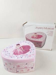 lot 120 image: Joyero Musical Heart Jewelry Box with Mirror and Drawer Works