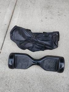 lot 198 image: Self-Balancing Hoverboard 6.5 in Black HY-A02