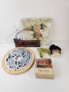 lot 224 image: Wine Decor Lot Grape Plate Cabernet Sign Trivet Hanna Winery Coasters