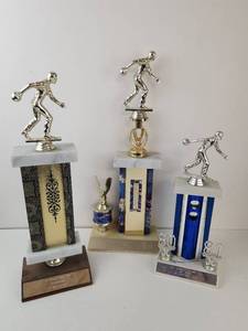 lot 268 image: Vintage Bowling Trophy Lot Atomic Eight Engraved 1975-1981