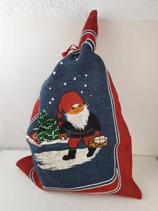 lot 283 image: Christmas Drawstring Gift Sack with Painted Gnome Design