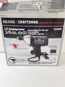 lot 289 image: Craftsman 38 in Corded Variable Speed Reversible Drill 910495 Works