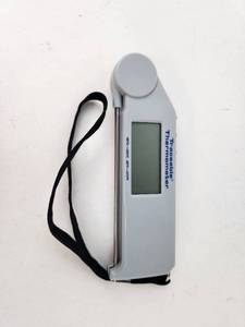 lot 310 image: Traceable Folding Digital Thermometer -50C to 300C Range Works