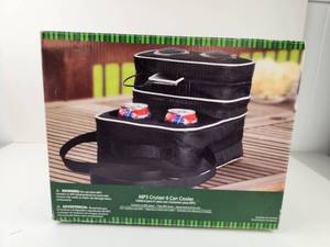 lot 324 image: MP3 Cruiser 6 Can Cooler with MP3 Player Connection
