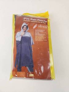 lot 325 image: Ozark Trail PVC Rain Poncho Adult Universal