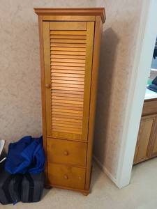 lot 923 image: Louvered cabinet 60x18x14