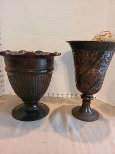 lot 1034 image: Set of 2 Footed Decorative Urn Vases with 2 Decorative Spheres and 3 Marble Eggs, taller vase is 11in.