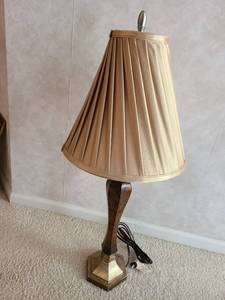lot 1041 image: Table lamp with swirled fabric lamp shade 32in tall