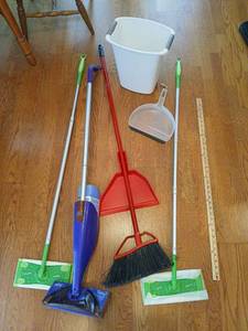 lot 1101 image: Cleaning lot, swifers, broom with dust pan and more