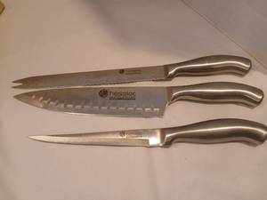 lot 1106 image: Hessler Worldwide Surgical Stainless steel knives