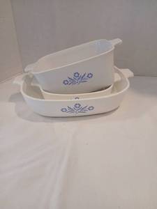 lot 1111 image: Corningware  cornflower blue baking dishes 10 inches, 7 inches, and 7x5.5x3