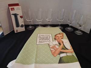 lot 1115 image: Vacu Vin Wine Saver Pump with Stemmed Glasses and Kitchen Towel Lot
