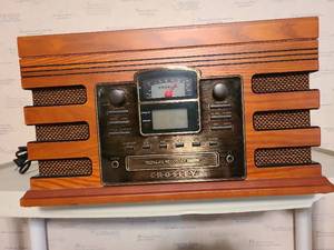 lot 1203 image: Crosley Audio System, Model CR2406A, with remote