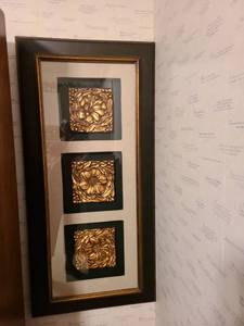 lot 1230 image: Framed wall decor 47x22