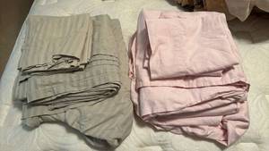 lot 1302 image: Two sets of Queen Sheets