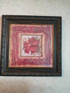 lot 1400 image: Framed Floral picture 27.5x27.5 buyer removes from wall