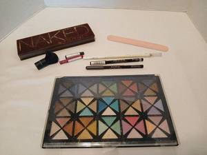 lot 1415 image: Makeup Lot Urban Decay Naked Palette, Rimmel Special Eyes Eye Liner Pencils