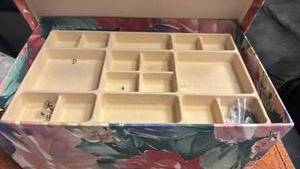 lot 1900 image: Fabric storage box with jewelry organizer and contents