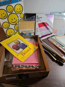 lot 3108 image: Cardstock and more