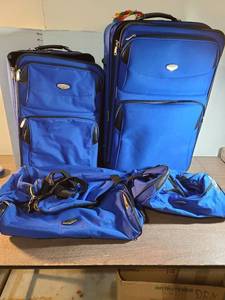 lot 3133 image: Protocol luggage set, blue, 4 pc.