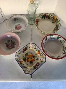 lot 3220 image: Dishes and jar