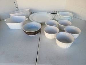 lot 3226 image: Corelle and Corningware dishes.