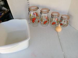 lot 3307 image: Clip-Top Storage Jars with Orange Gaskets Set of 4 Made in France