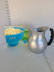 lot 3320 image: Vintage Wear-Ever aluminum pitcher and colonel popper.