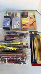 lot 3418 image: Artist pens and more