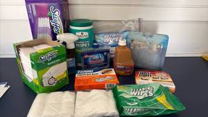 lot 3427 image: Cleaning supplies and more