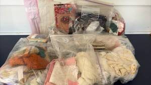 lot 3514 image: Lots of lace and trims